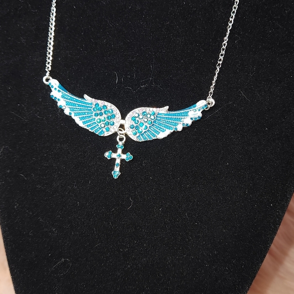 Angel wings & cross necklace and earring set! NWOT (P2) - Picture 2 of 5